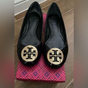 Tory Burch Quinn-Ballet Size 8 Black/Gold Patent Quilted Calf